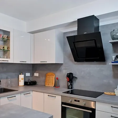 Apartament Festini *